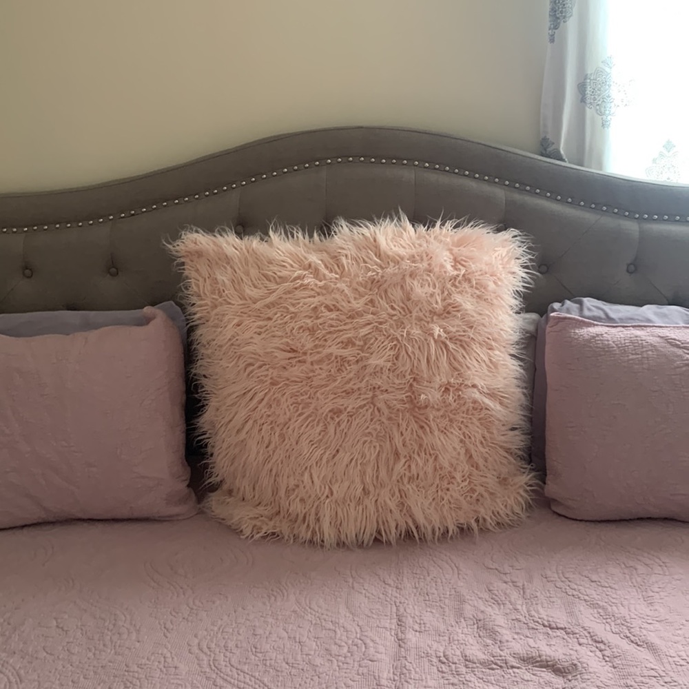 Shaggy oversized pillow